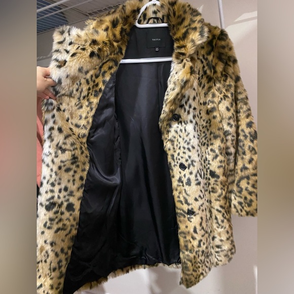 Brand New with tag, Unworn, ARITZIA Tatula Beckledge Leopard Coat (faux fur) XXS - Picture 3 of 8